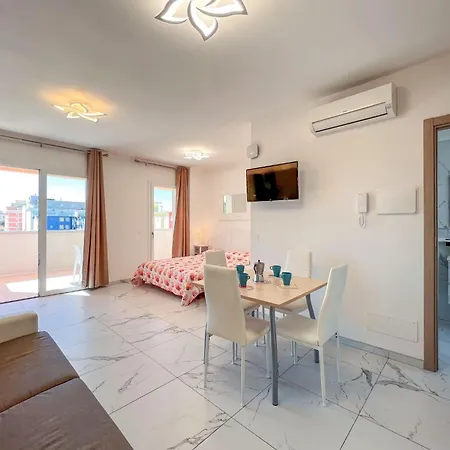 Modern Comfort In Centre